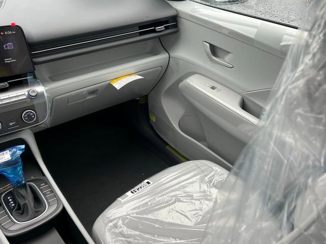 New 2026 Hyundai Kona SE image 16