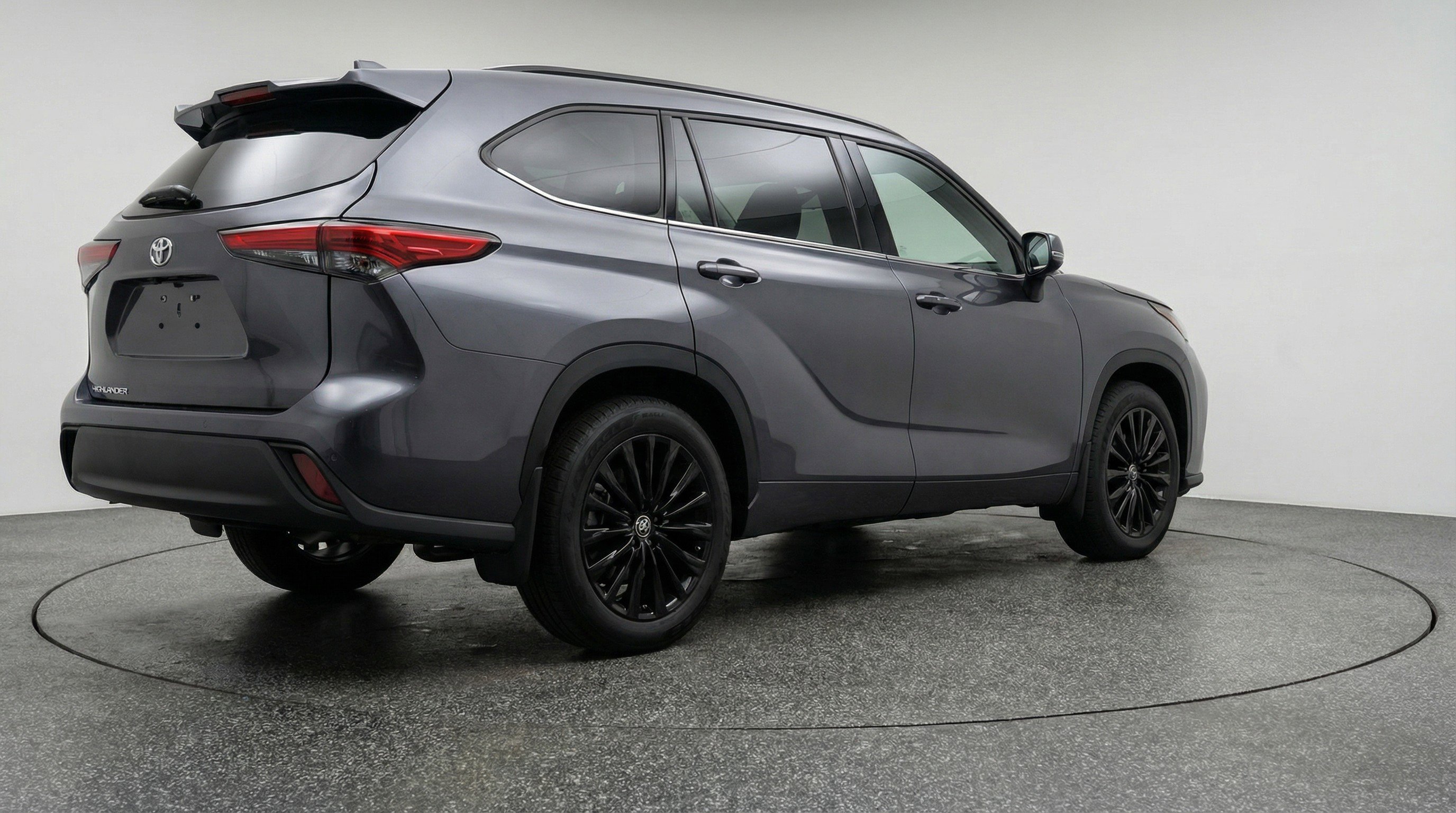 Used 2025 Toyota Highlander XSE image 9