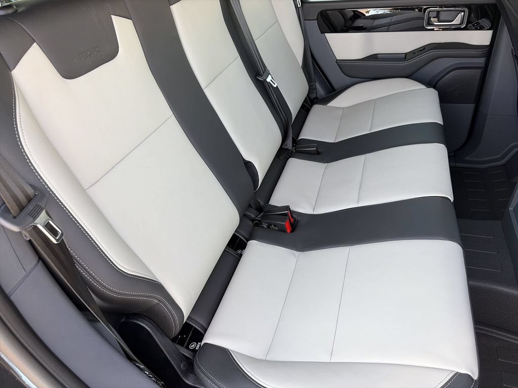 New 2026 INEOS Grenadier Station Wagon AWD/4WD image 19