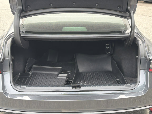 Used 2021 Lexus IS 350 F Sport w/ Accessory Package RWD image 20
