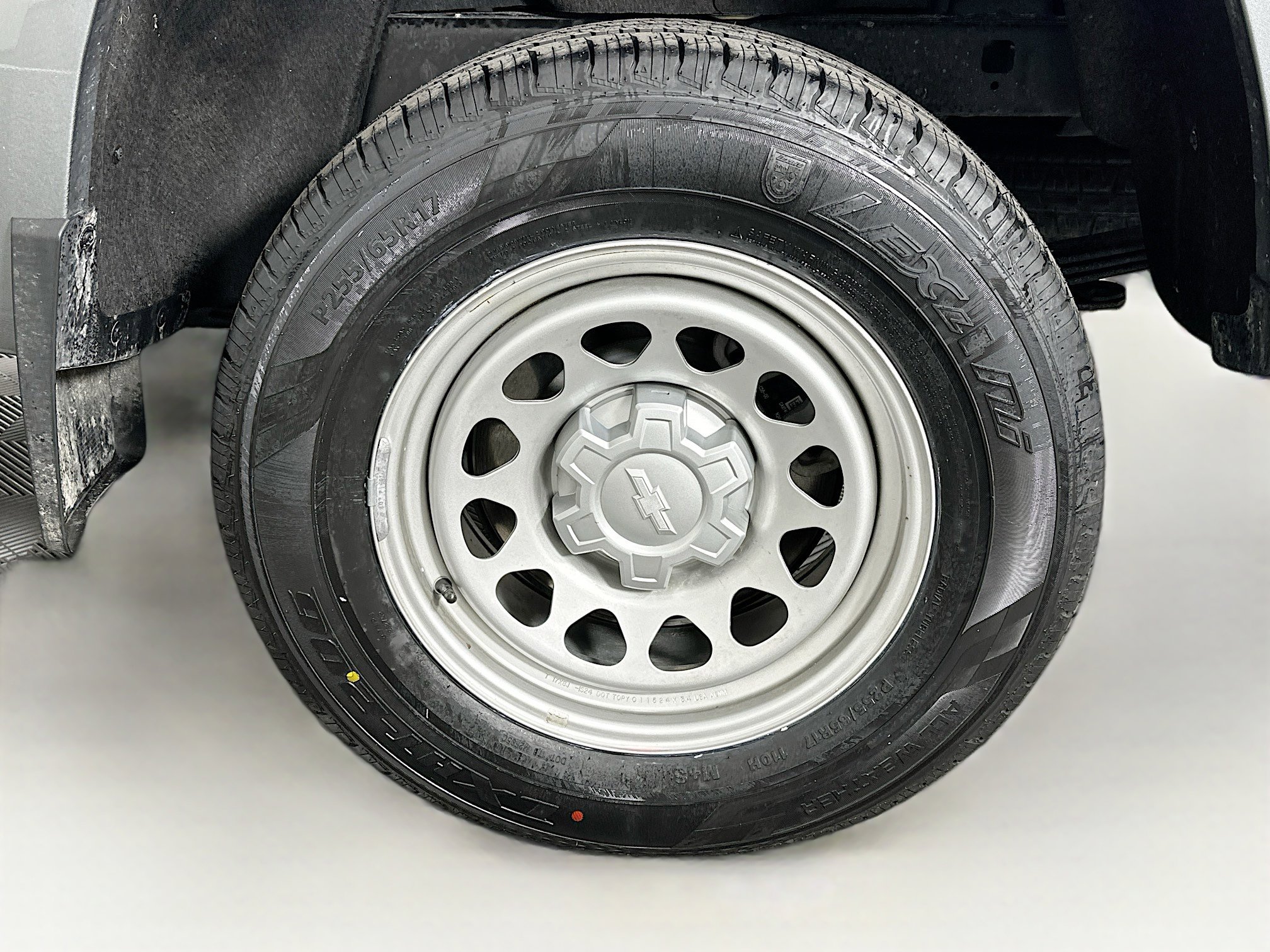 Used 2024 Chevrolet Colorado W/T image 11