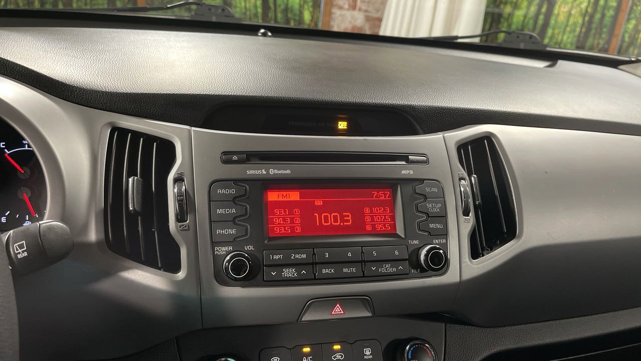 Used 2016 Kia Sportage LX image 25