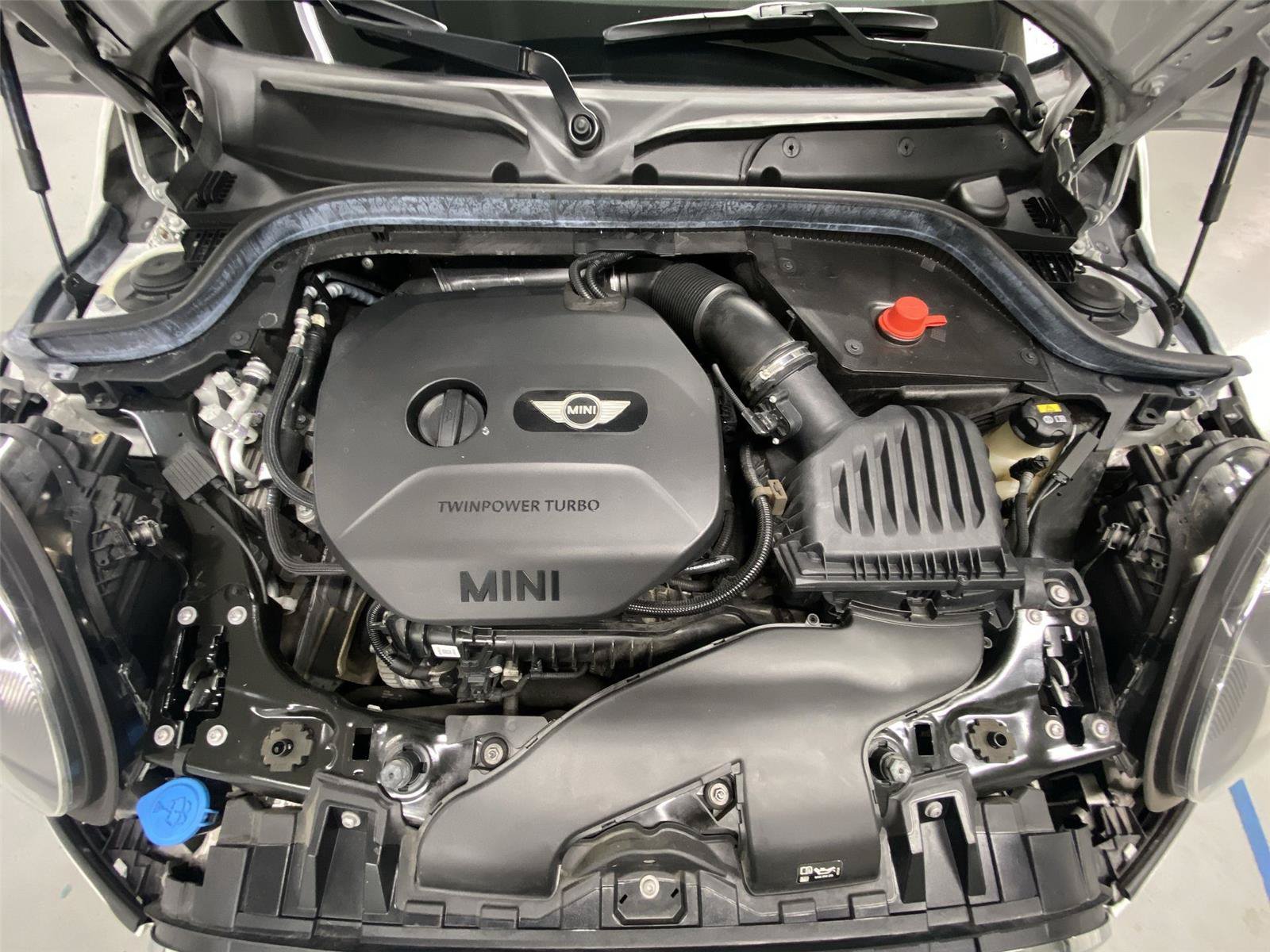 Used 2019 MINI Cooper 2-Door Hardtop FWD image 22