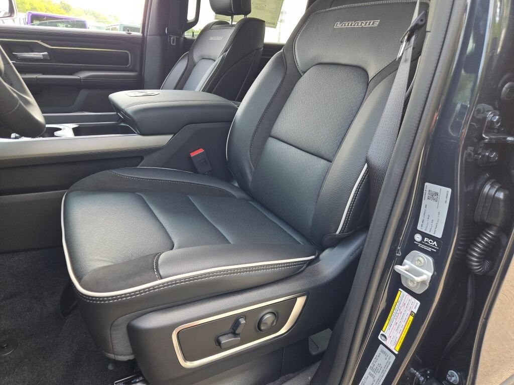 New 2027 RAM 1500 Laramie w/ Night Edition AWD/4WD image 23