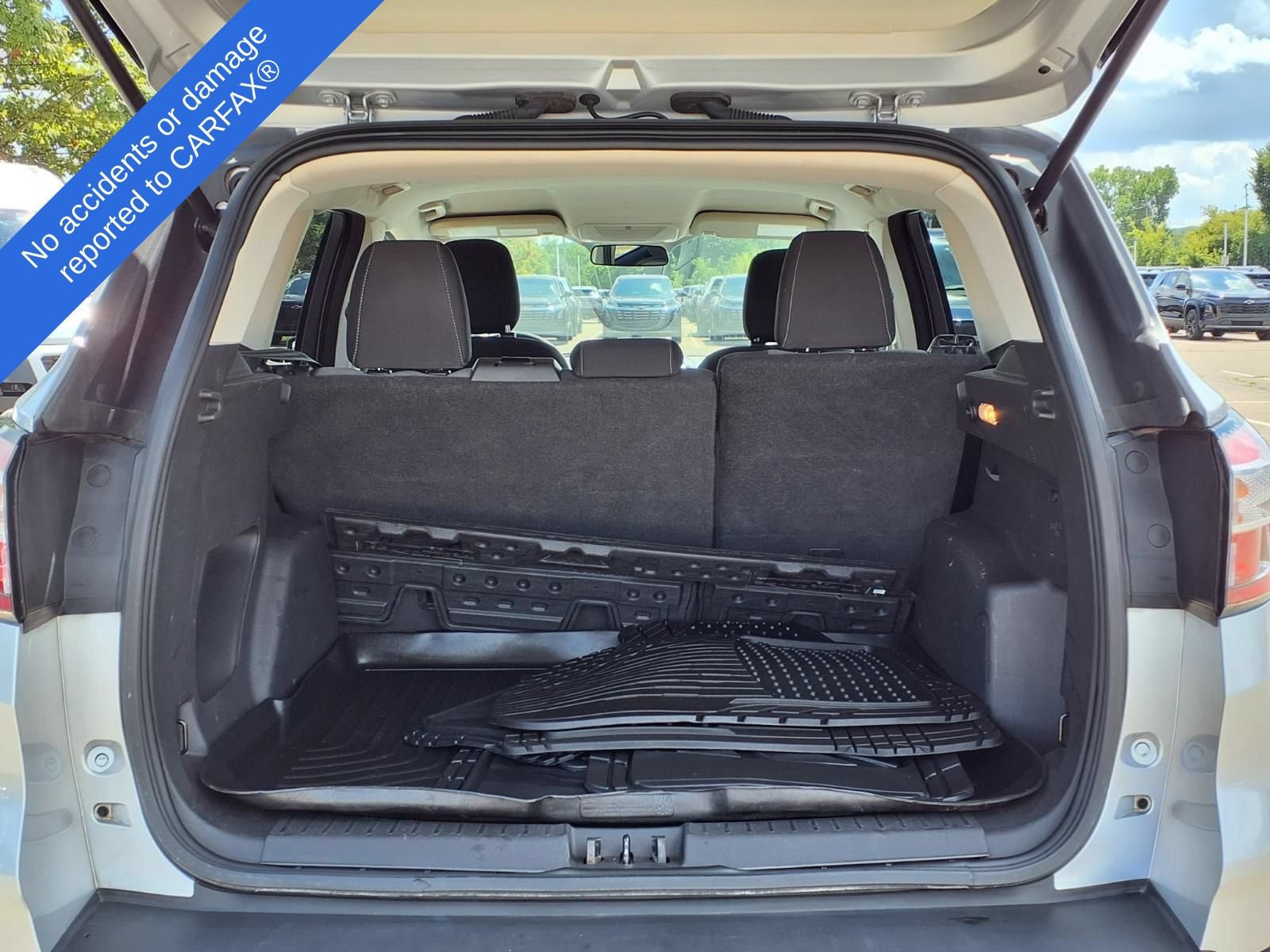Used 2018 Ford Escape SE w/ SE Sync 3 Package FWD image 11