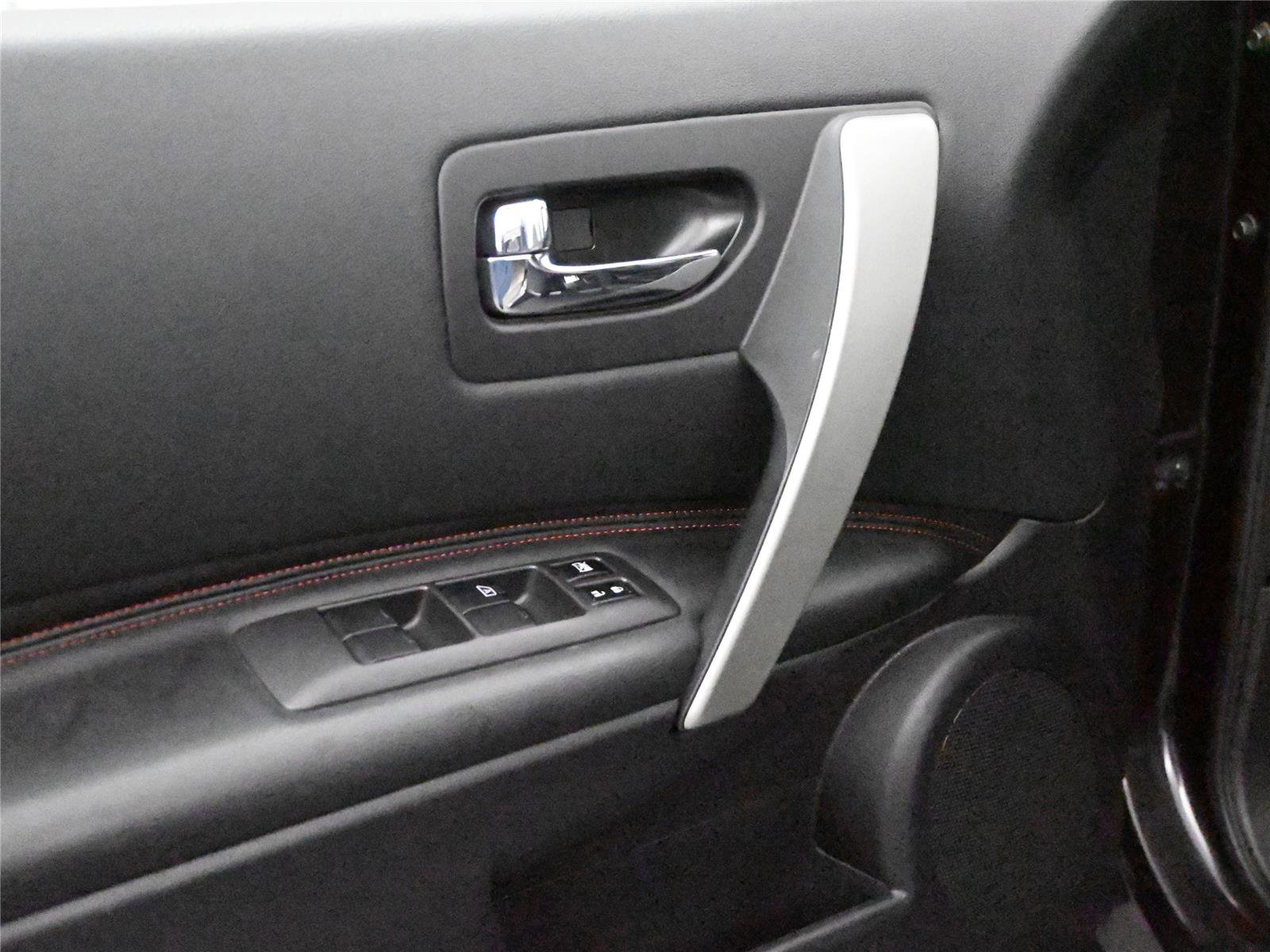 Used 2013 Nissan Rogue SL image 7