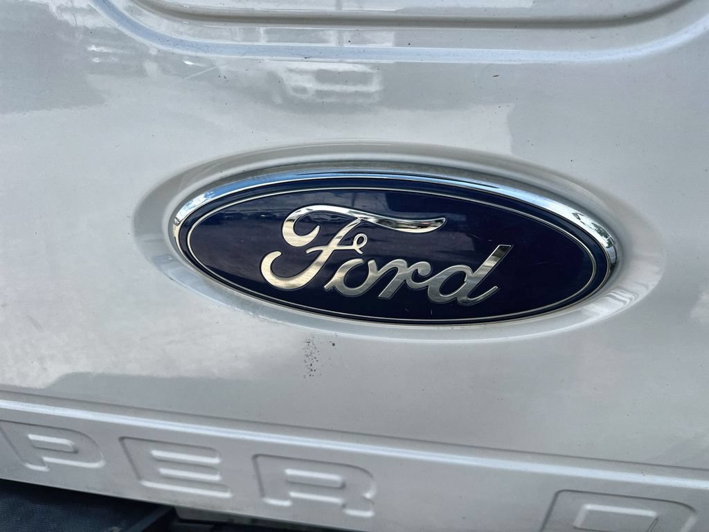 Used 2015 Ford F250 XL w/ Power Equipment Group RWD image 12