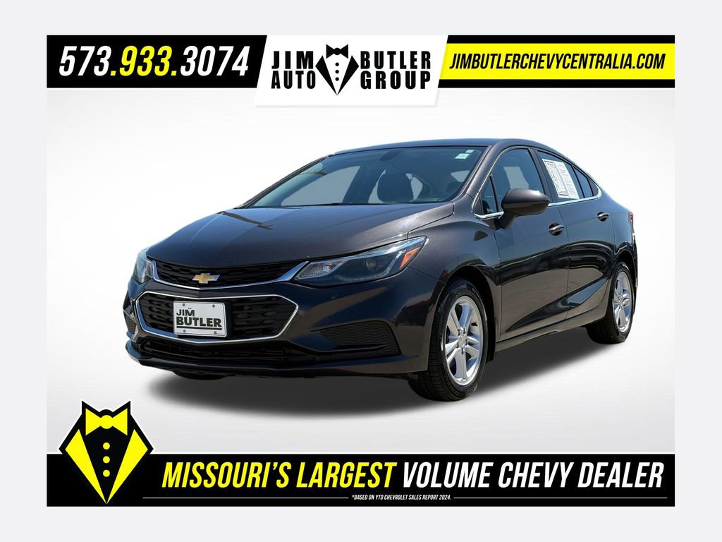 Used 2017 Chevrolet Cruze LT FWD image 1