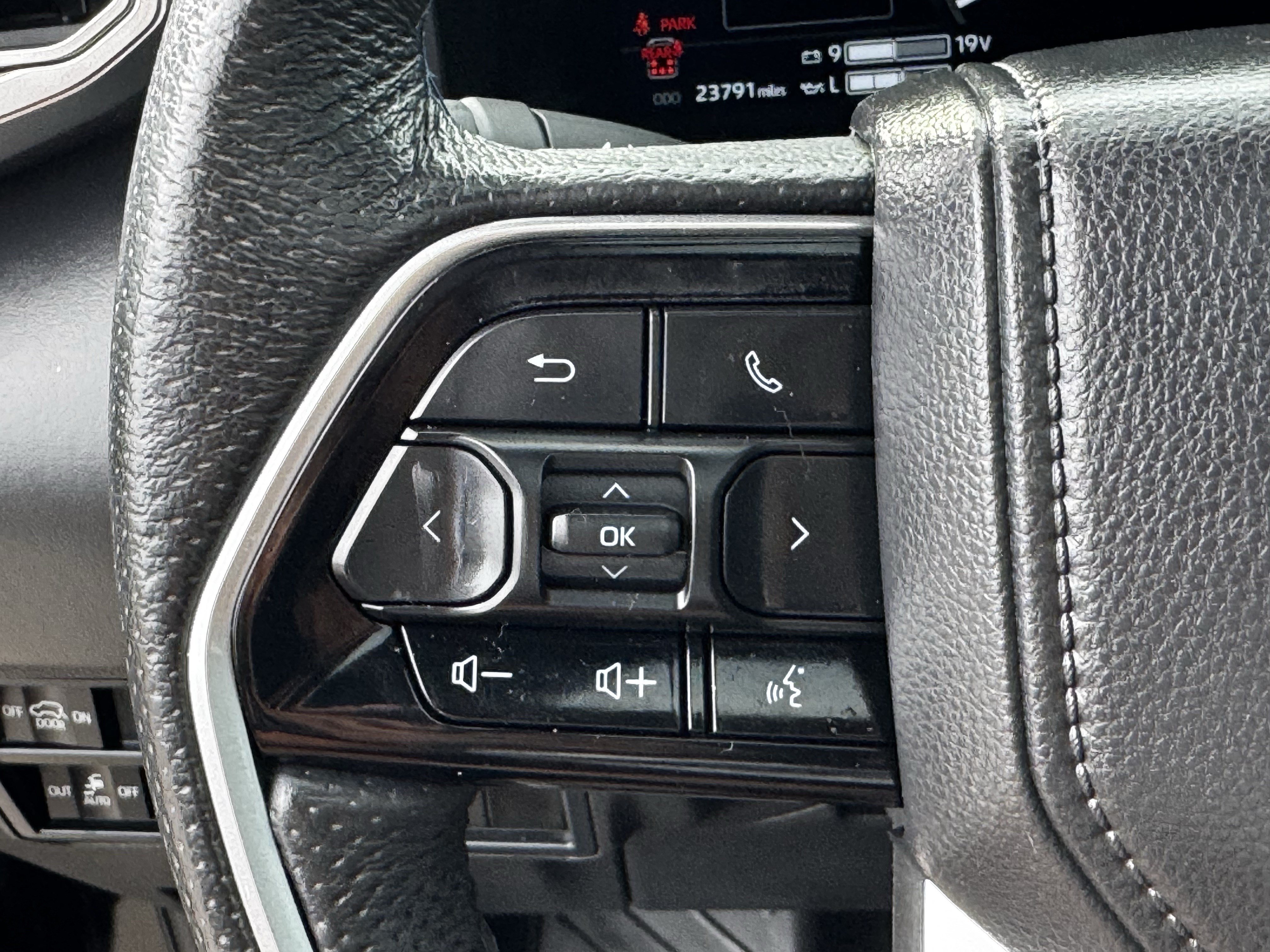 Used 2024 Toyota Sequoia Platinum AWD/4WD image 24