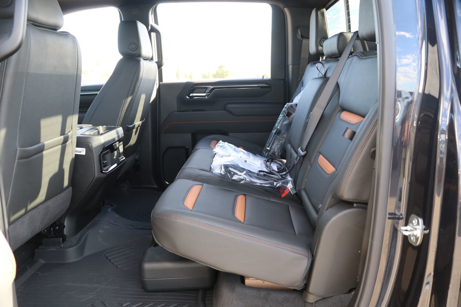New 2026 GMC Sierra 2500 AT4 w/ AT4 Premium Plus Package image 28