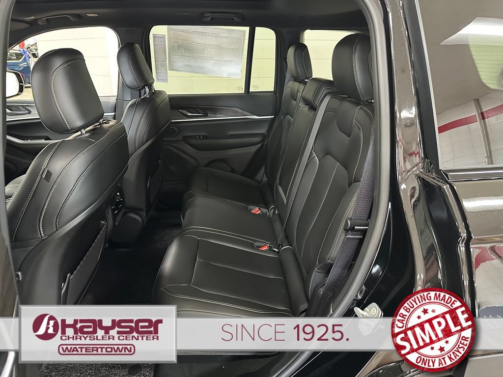 New 2026 Jeep Grand Cherokee Limited AWD/4WD image 37