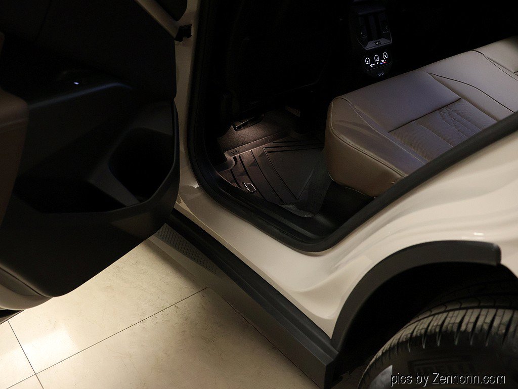 Certified 2025 BMW X3 xDrive30i w/ Premium Package AWD/4WD image 29