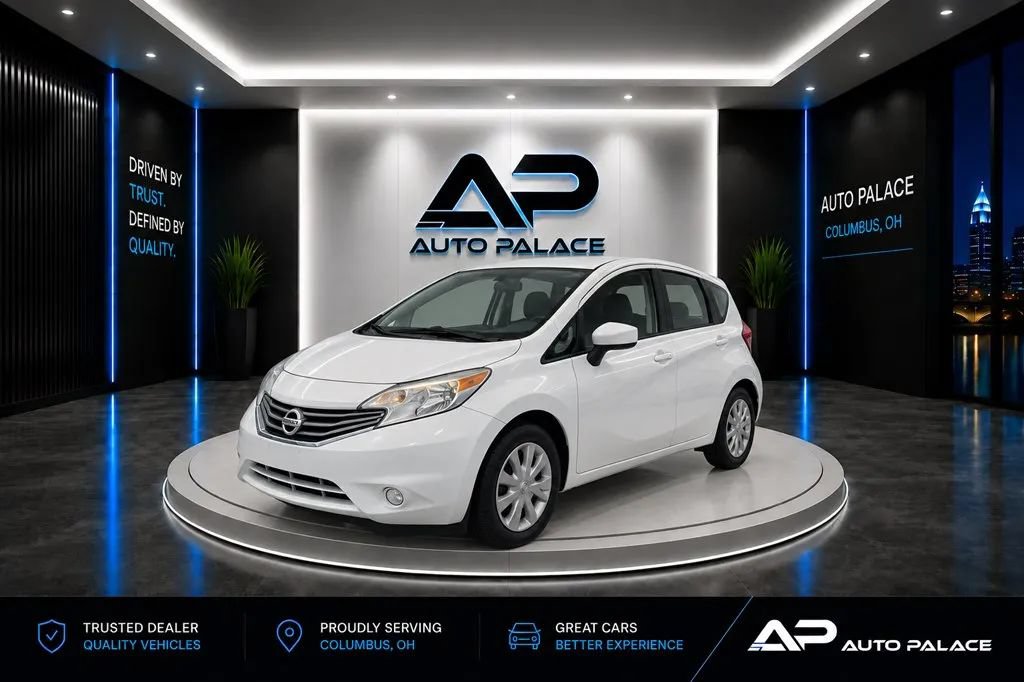 Used 2015 Nissan Versa Note SV FWD image 1