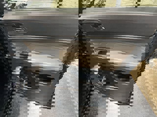 Certified 2023 Volkswagen Atlas Cross Sport SE image 5