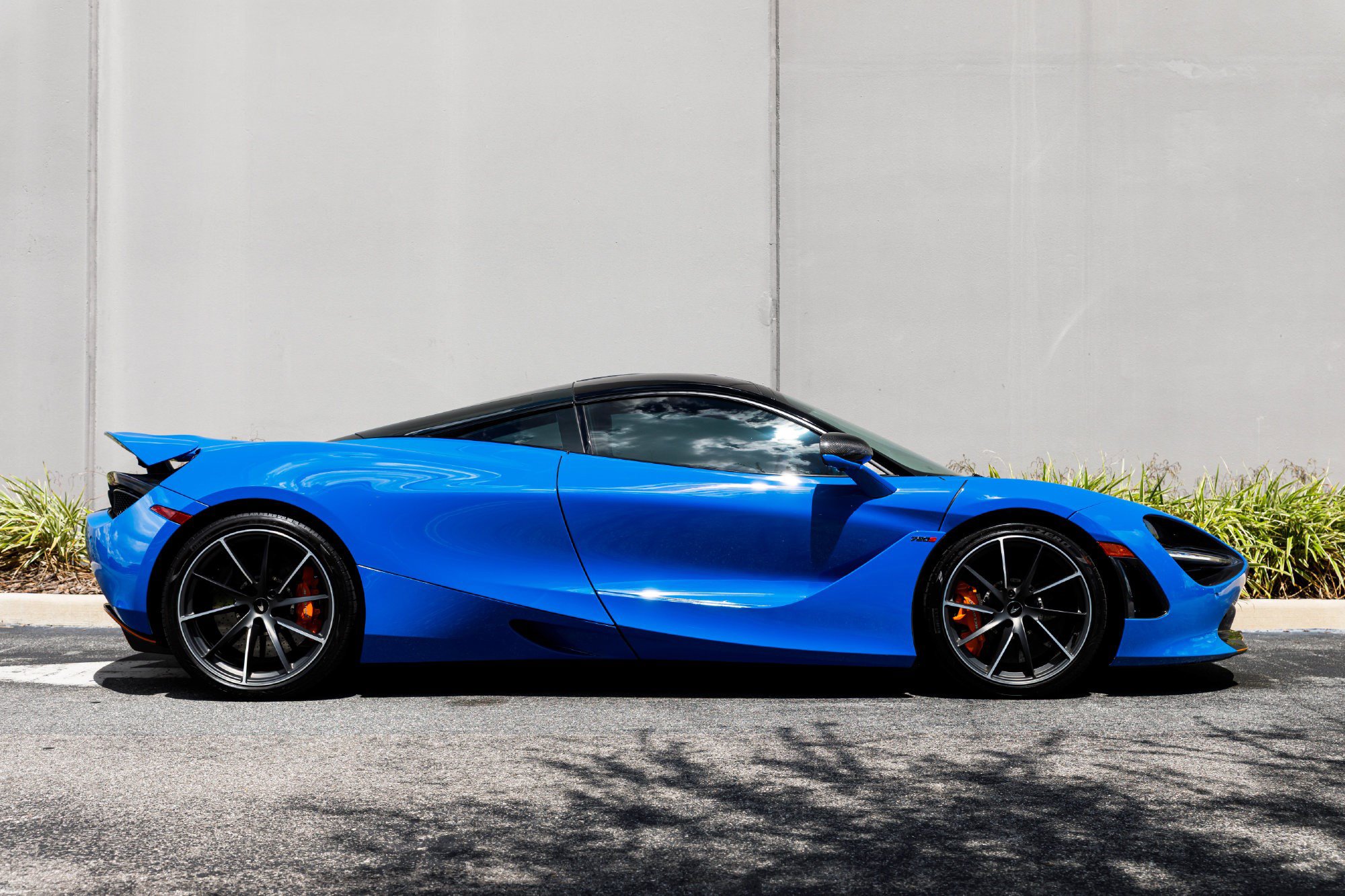 Used 2019 McLaren 720S Luxury RWD image 6