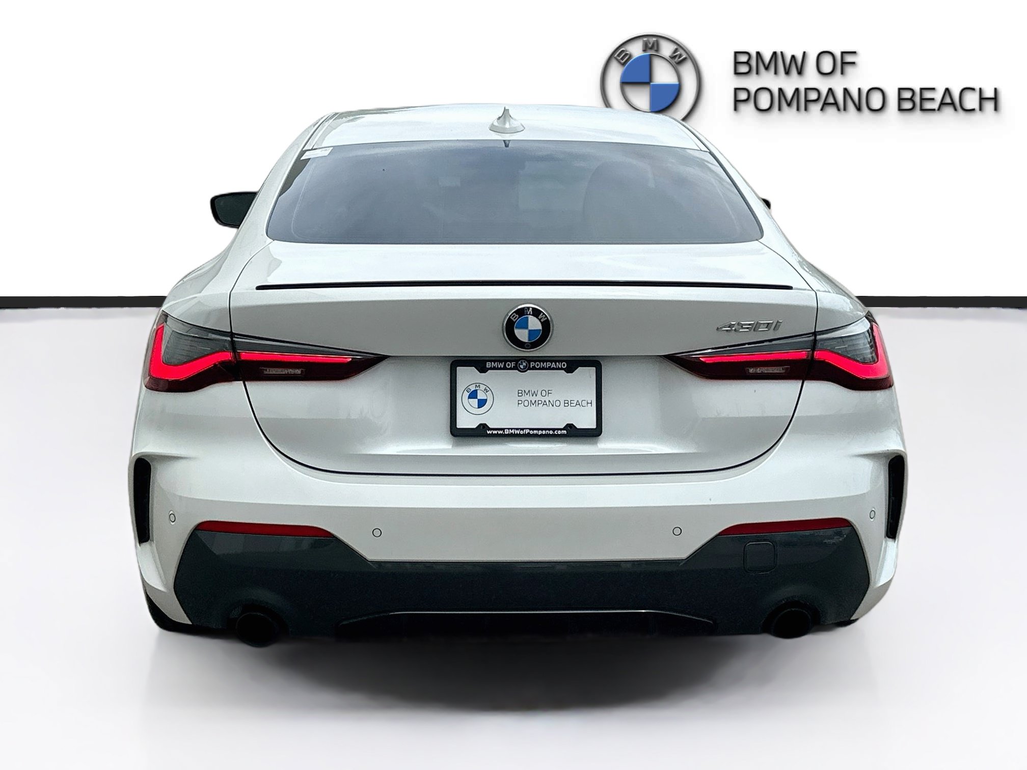 Used 2023 BMW 430i Coupe w/ M Sport Package RWD image 6