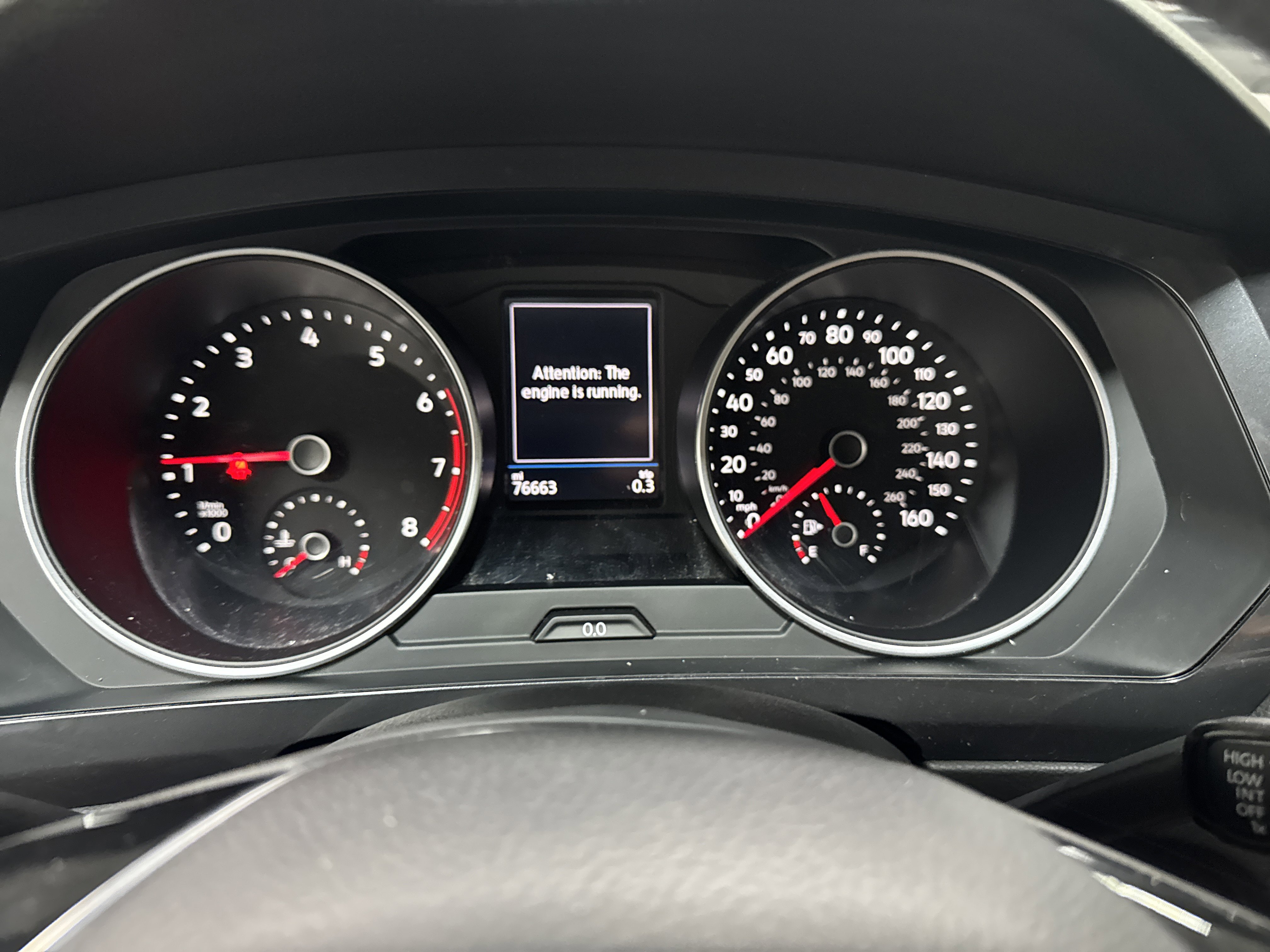 Used 2020 Volkswagen Tiguan SE w/ Panoramic Sunroof Package image 20