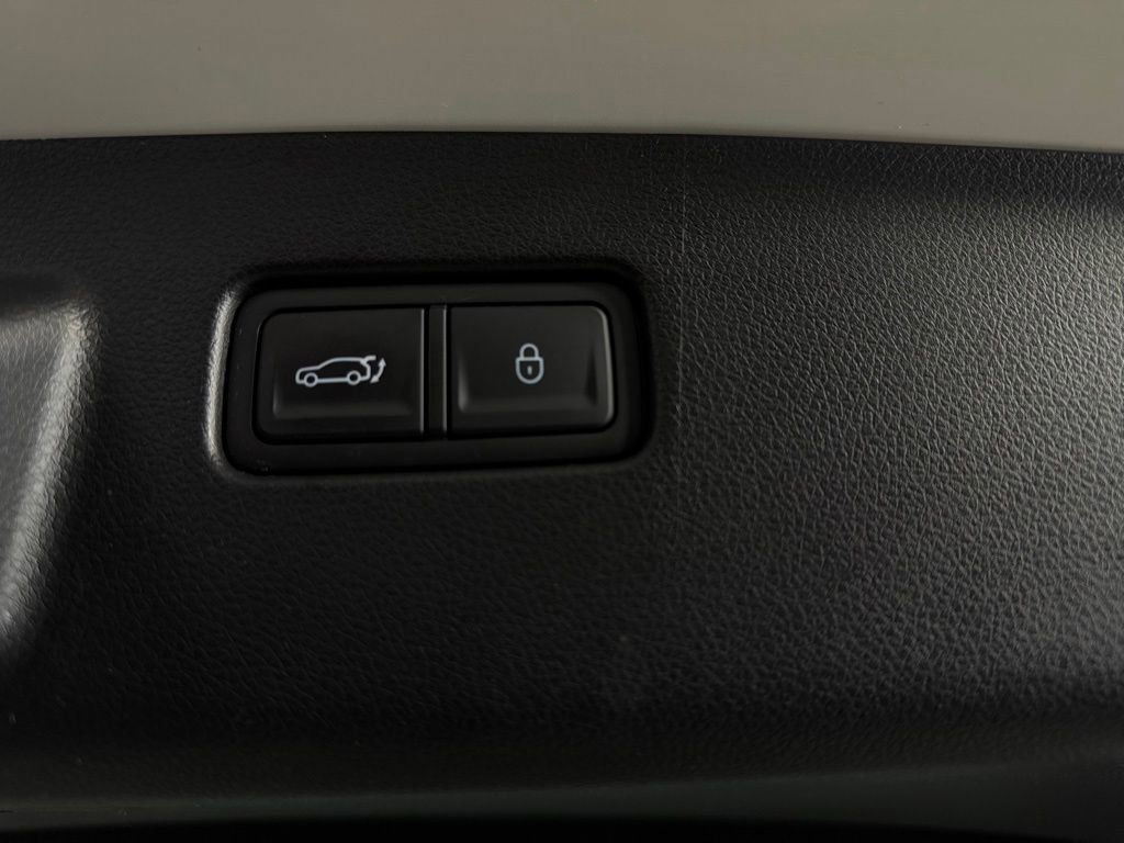 Used 2023 Genesis GV60 Advanced image 30