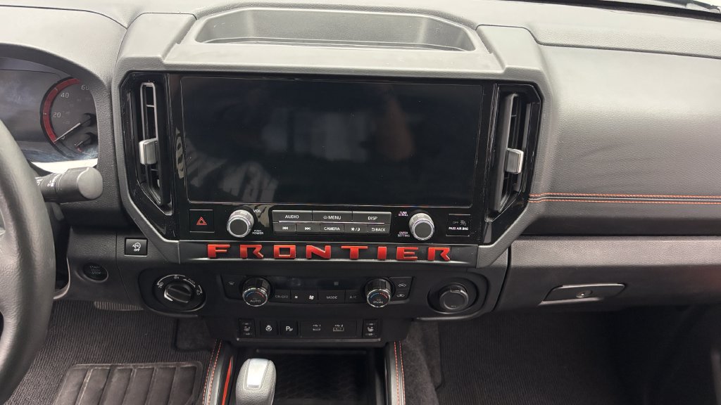 Used 2026 Nissan Frontier PRO-4X AWD/4WD image 23