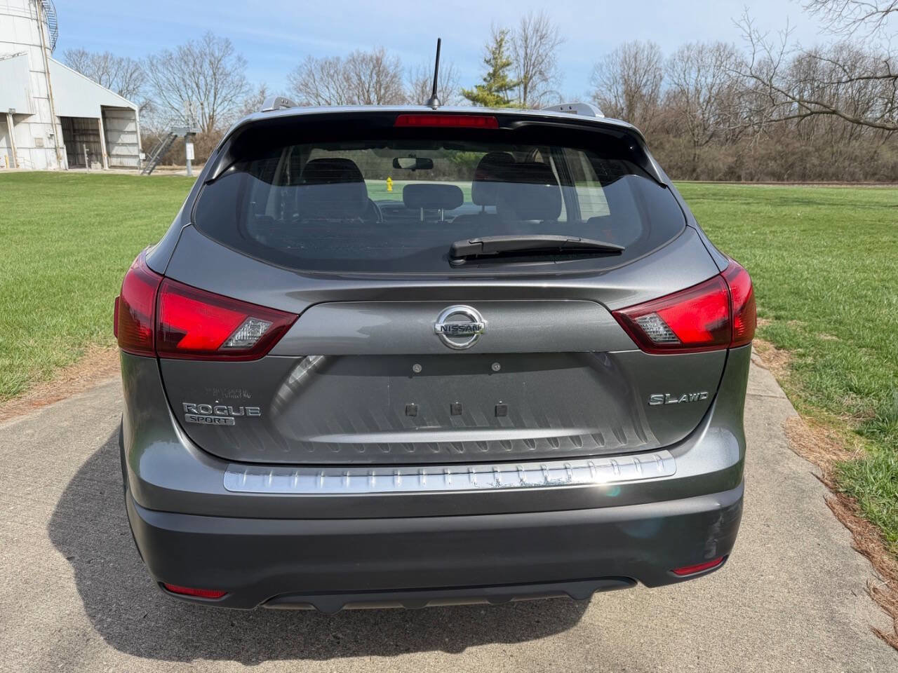 Used 2017 Nissan Rogue Sport SL AWD/4WD image 6