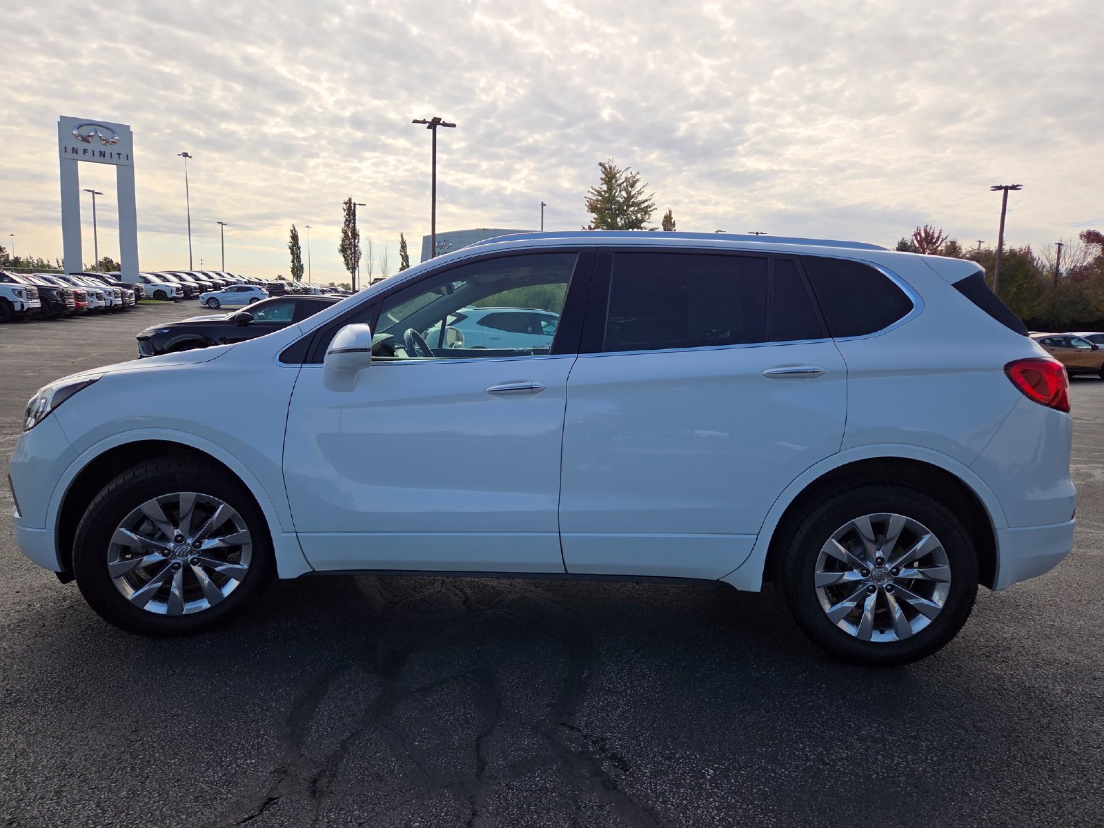 Used 2018 Buick Envision Essence AWD/4WD image 12
