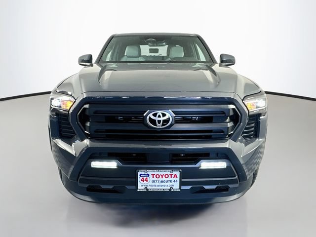 Used 2026 Toyota Tacoma SR5 AWD/4WD image 9