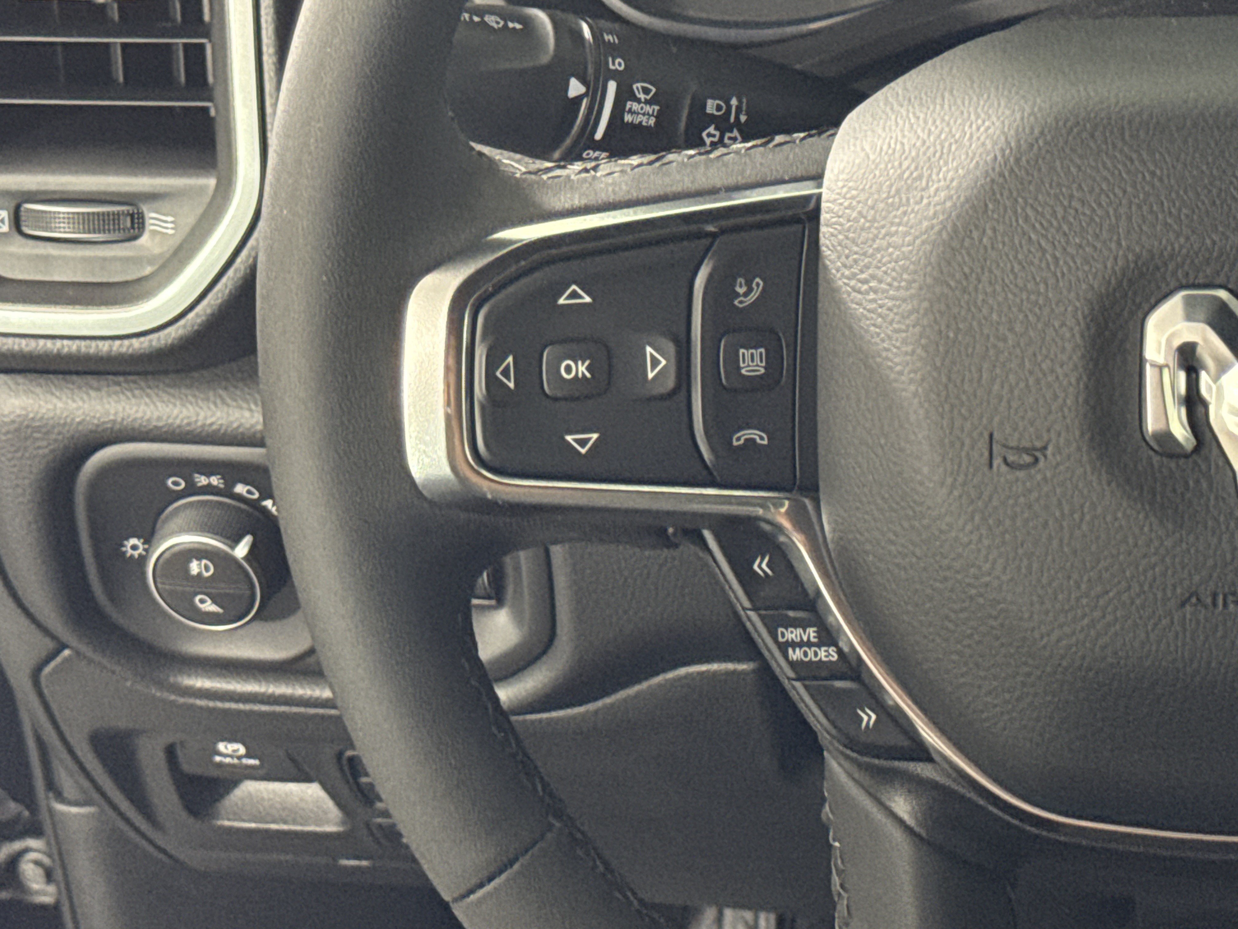 New 2027 RAM 1500 Laramie w/ Night Edition AWD/4WD image 17