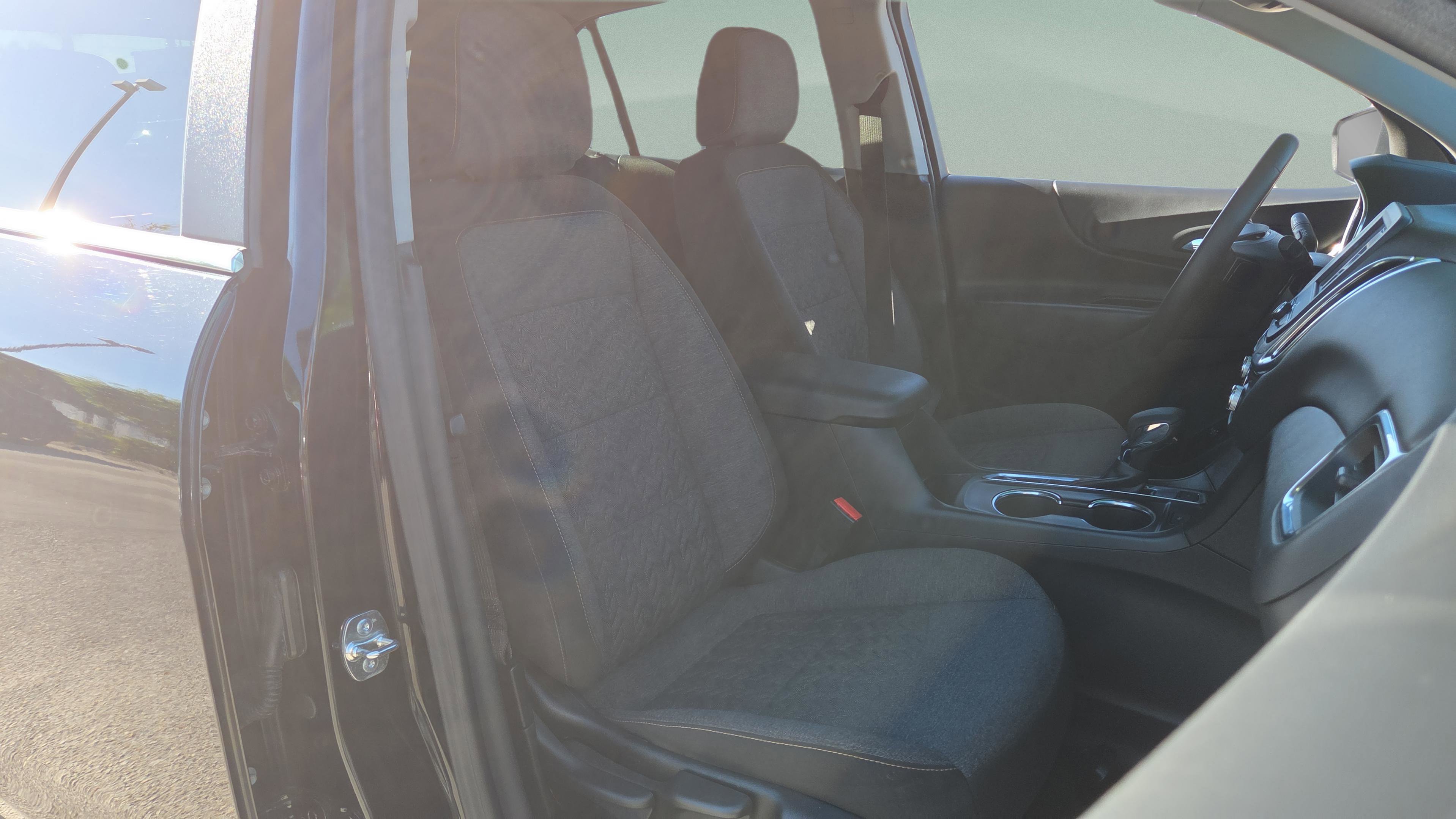 Used 2024 Chevrolet Equinox LT image 20