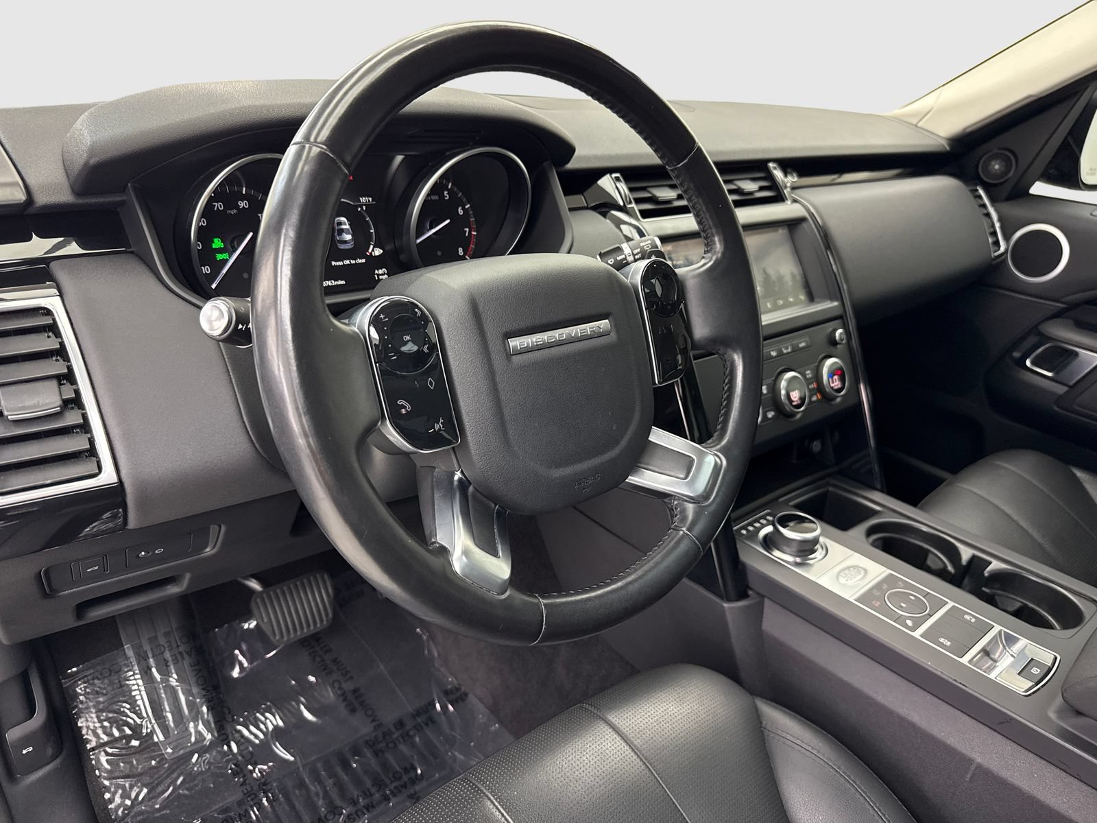 Used 2020 Land Rover Discovery SE AWD/4WD image 18