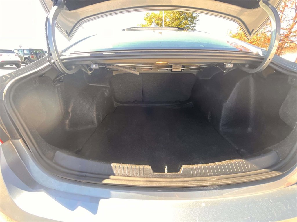 Used 2024 Chevrolet Malibu LT image 15