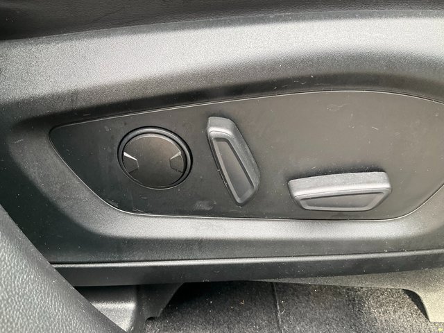 Used 2021 Ford Explorer XLT w/ Equipment Group 202A image 21