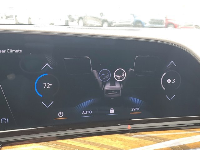 Certified 2024 Cadillac Escalade Sport Platinum AWD/4WD image 15