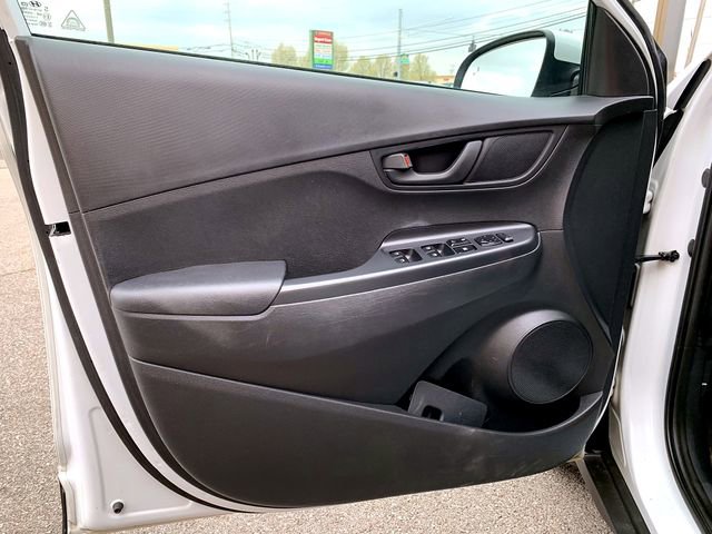 Used 2018 Hyundai Kona SEL AWD/4WD image 9