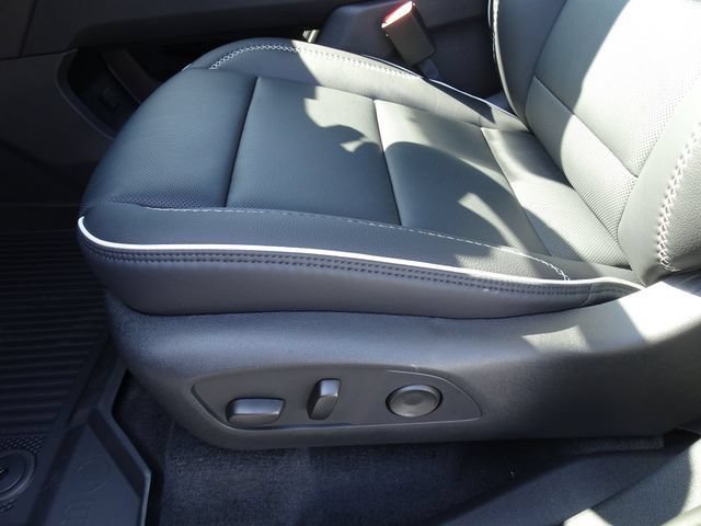 New 2026 GMC Acadia Denali w/ Super Cruise Package FWD image 11