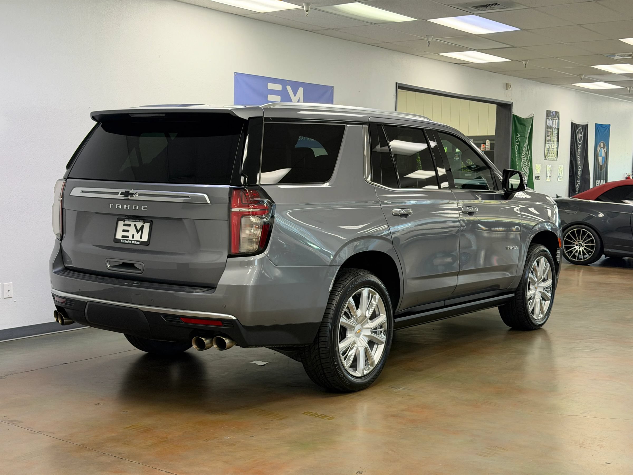 Used 2021 Chevrolet Tahoe High Country AWD/4WD image 6