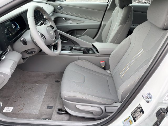 New 2026 Hyundai Elantra Sport FWD image 22