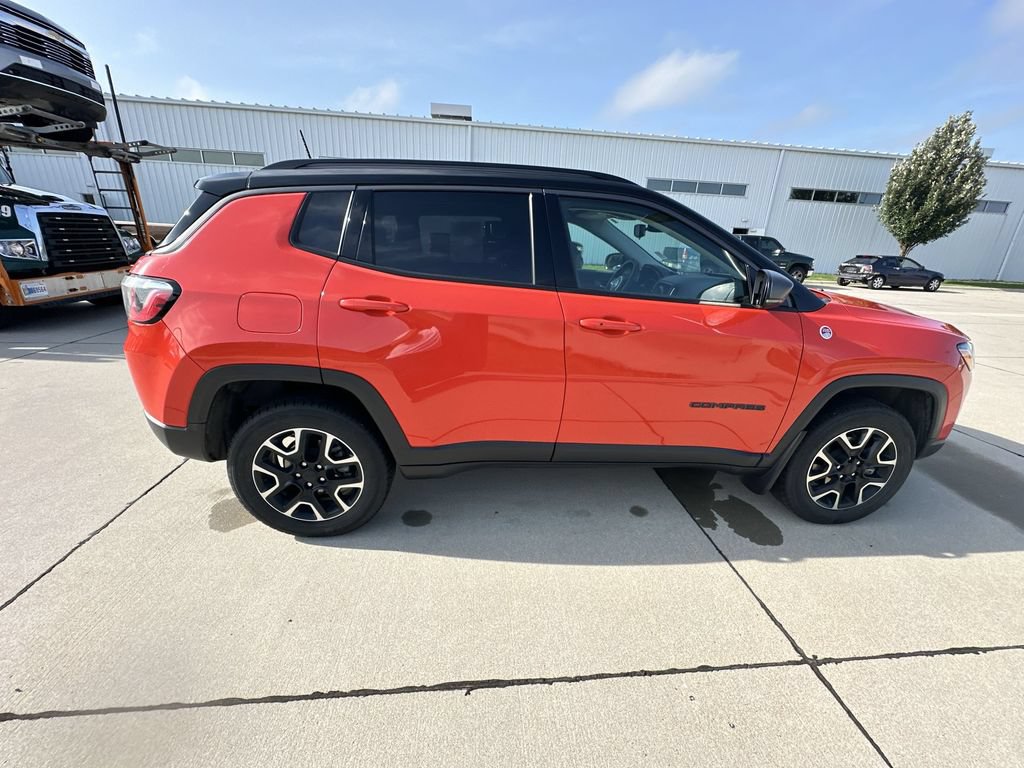 Used 2020 Jeep Compass Trailhawk w/ Cold Weather Group AWD/4WD image 14