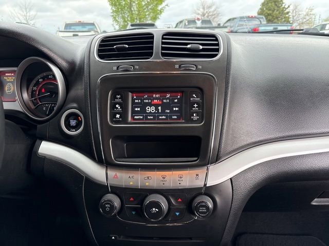 Used 2018 Dodge Journey SE w/ Blacktop Package FWD image 8