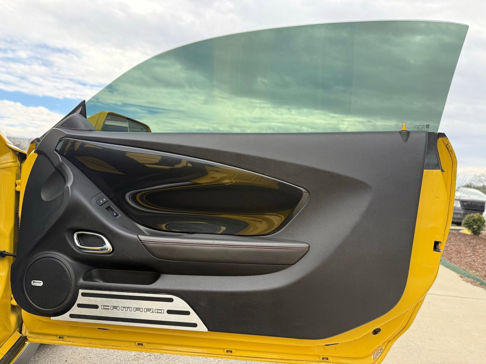 Used 2013 Chevrolet Camaro ZL1 image 40