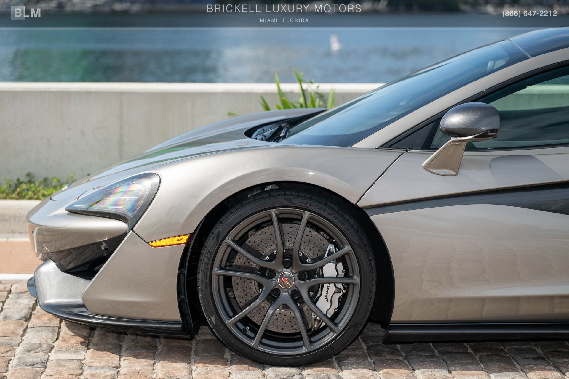 Used 2018 McLaren 570S Coupe RWD image 46