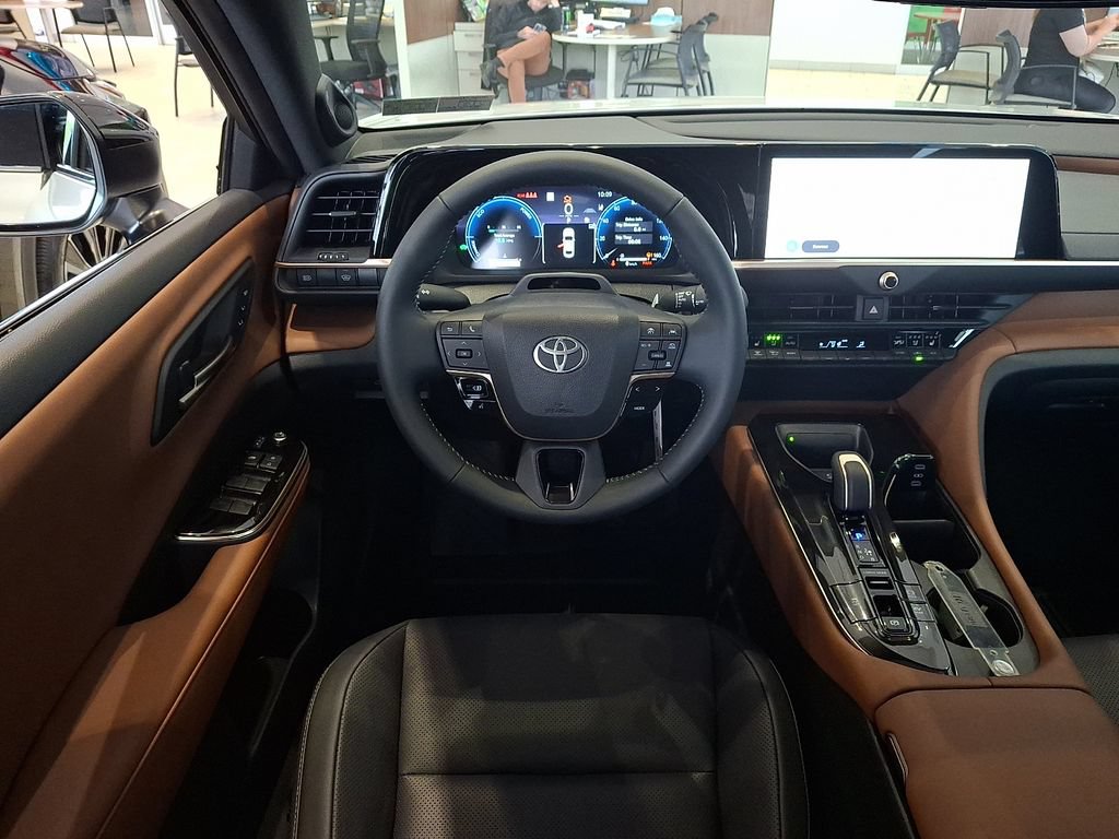 New 2026 Toyota Crown w/ Advanced Technology Package AWD/4WD image 8