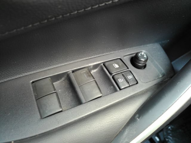 Used 2020 Toyota Corolla SE FWD image 30