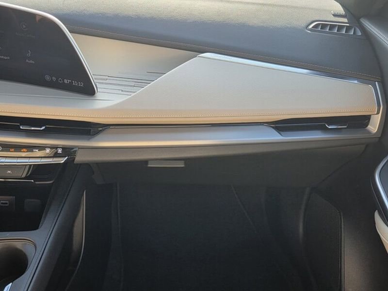 Certified 2025 Cadillac XT4 Premium Luxury image 20