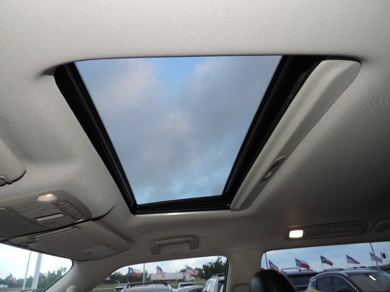 Used 2022 Nissan Armada SL image 19