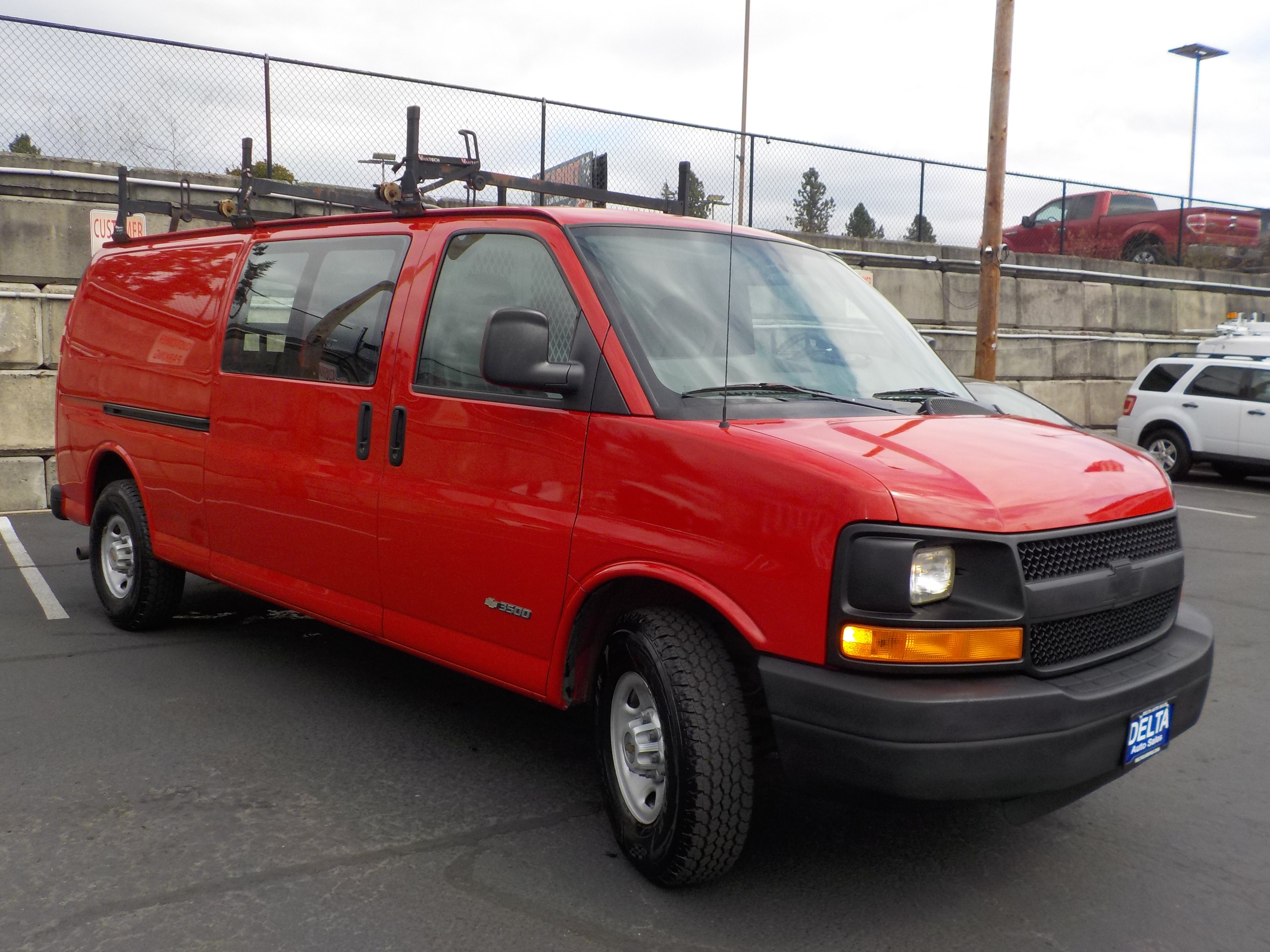 Used 2005 Chevrolet Express 3500 Extended