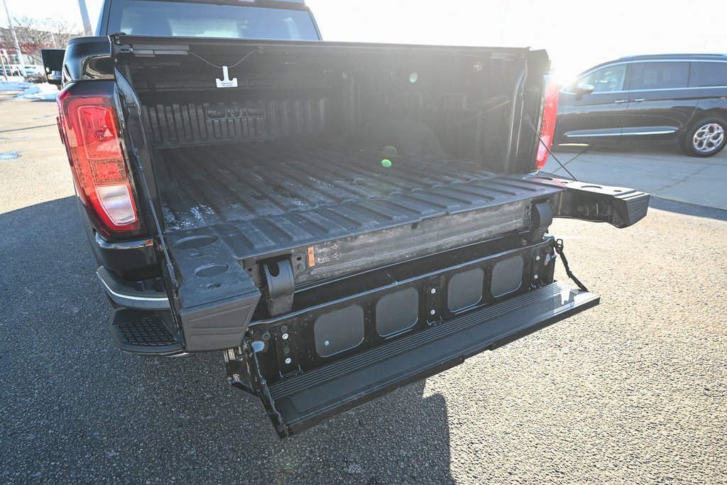 Used 2024 GMC Sierra 2500 SLE image 15