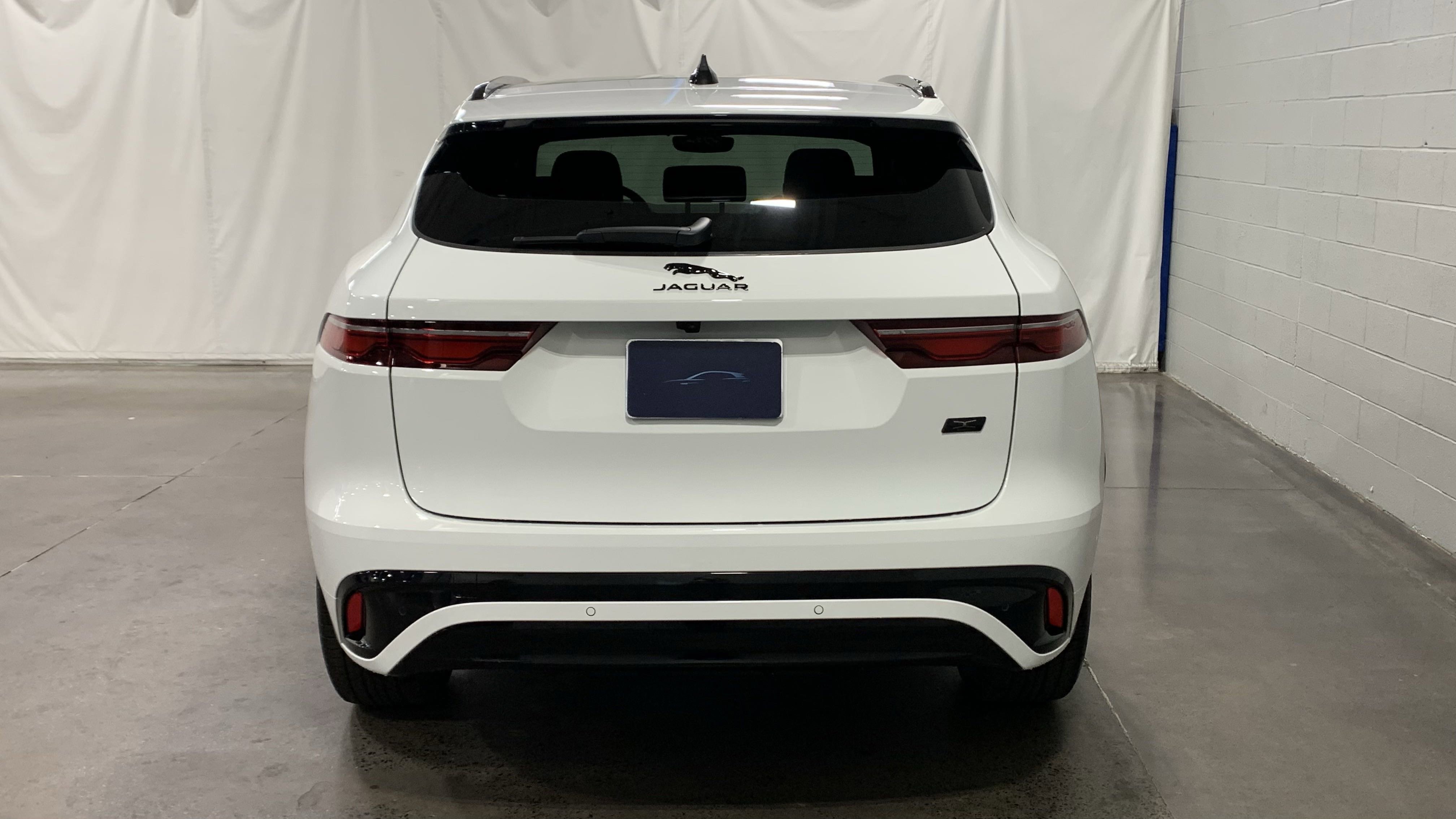 New 2026 Jaguar F-PACE R-Dynamic S image 8