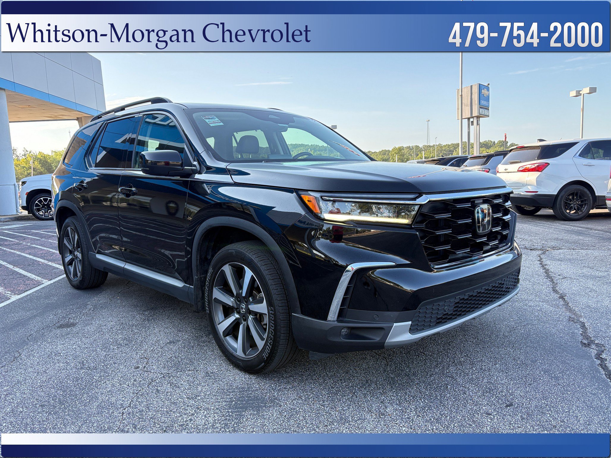 Used 2023 Honda Pilot Touring image 3