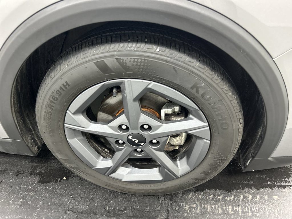 Certified 2025 Kia K4 FWD image 8