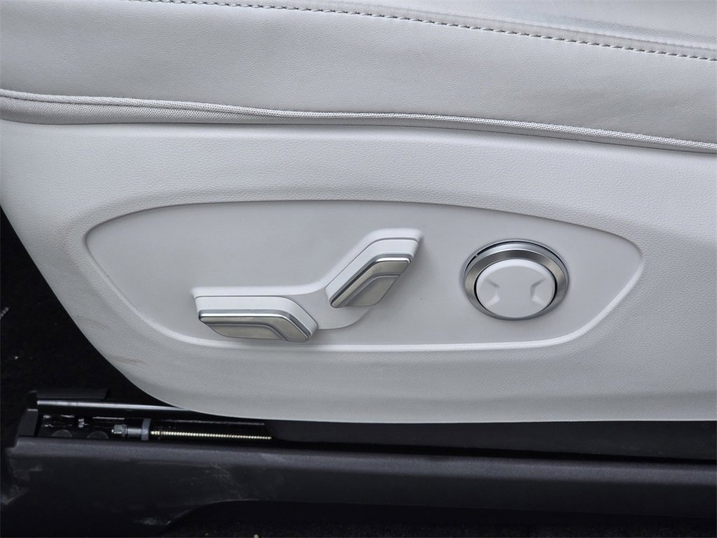 New 2026 Hyundai Ioniq 9 SEL image 18
